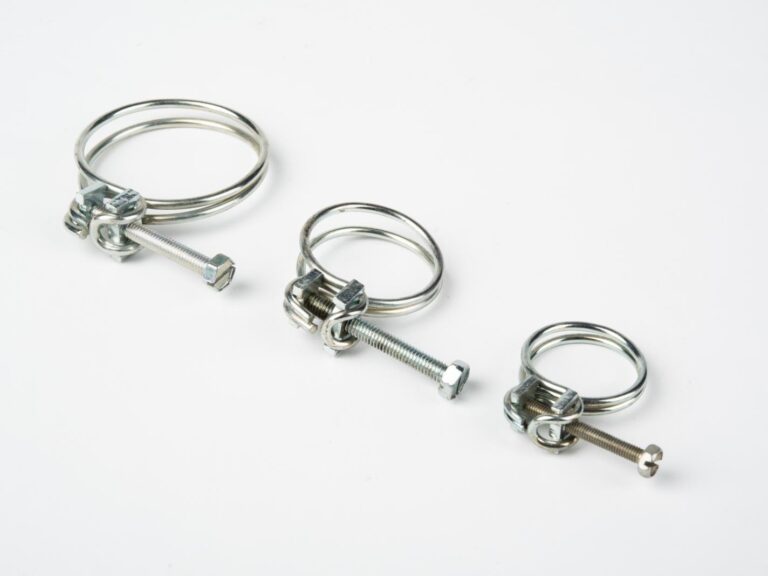 SELF TIGHTENING DOUBLE WIRE CLAMP WITH SCREW mod. FCV